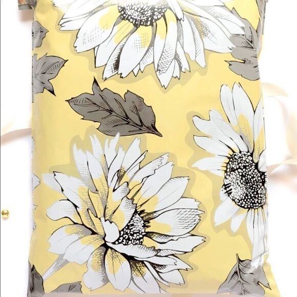 Poly Mailers MIXΒ Different is what makeβits beauty 30pieces 10x13 14x17βsize - Picture 5 of 13